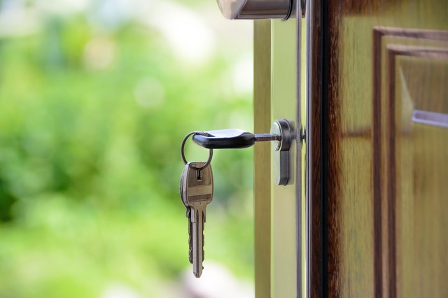 building-metal-house-architecture-101808 keys
